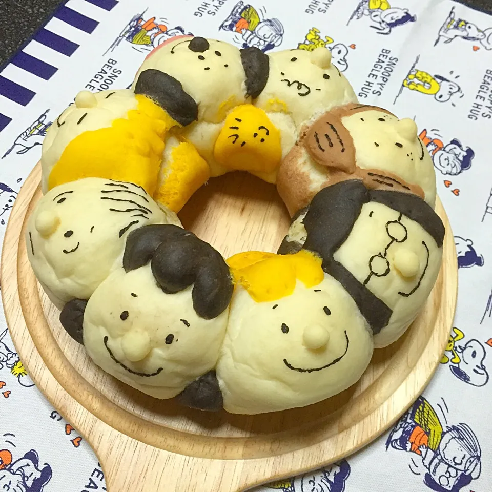 Snapdishの料理写真:スヌーピーと仲間たちのちぎりパン
I LOVE PEANUTS 後ろ側|namimoさん