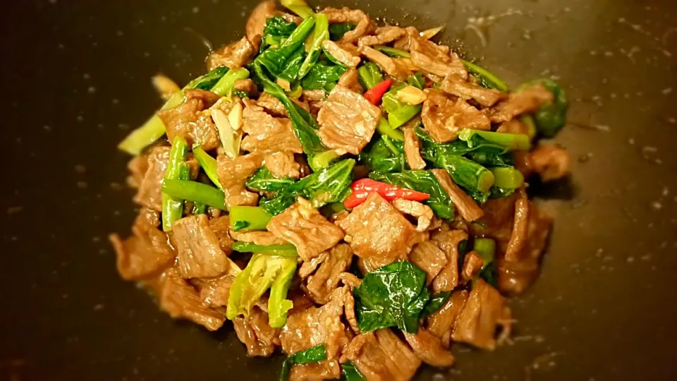 STIR-FRIED BEEF WITH OYSTER SAUCE.|Molina home cooking.さん