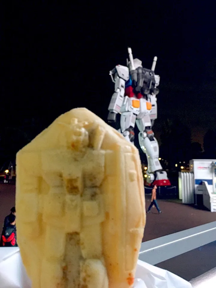 ガンプラ焼 〜連邦のチーズハンバーグ〜|T. Wonderさん