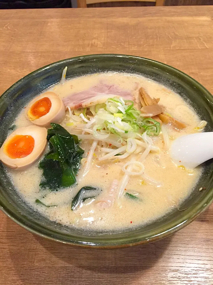 味噌ラーメン|なめろうさん