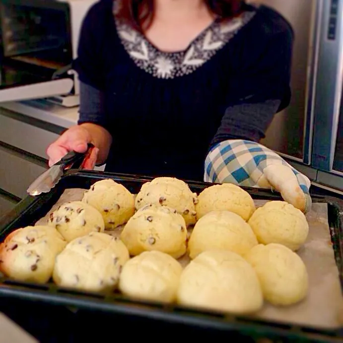 Snapdishの料理写真:メロンパン焼きあがりました〜♪|Satomi Cafeさん