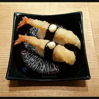 Snapdishの料理写真:Ebi Tenpura Sushi 🍤 エビ テンプラ スシ|Ireneさん