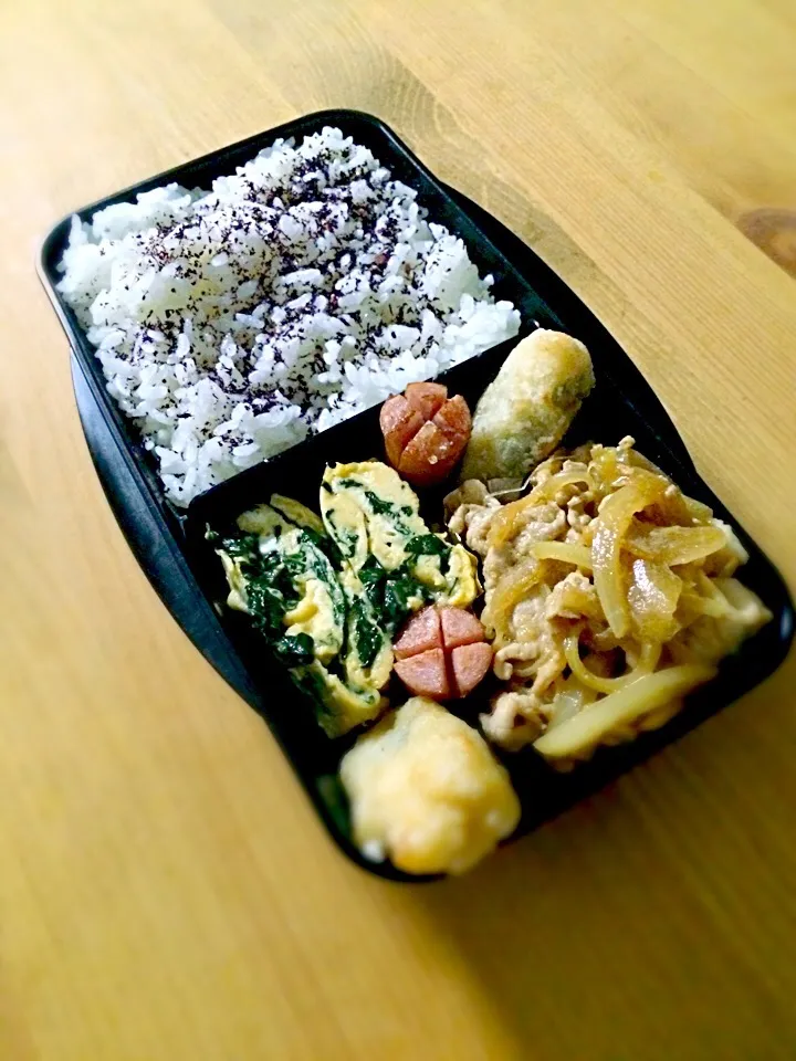 Snapdishの料理写真:生姜焼き&ささみのしそチーズフライ弁当🍱|meyou..さん