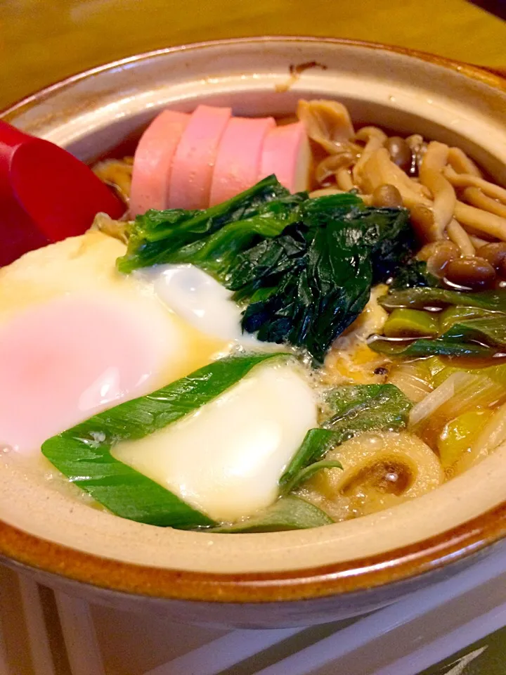 鍋焼きうどんで夕食🍲|かずみさん