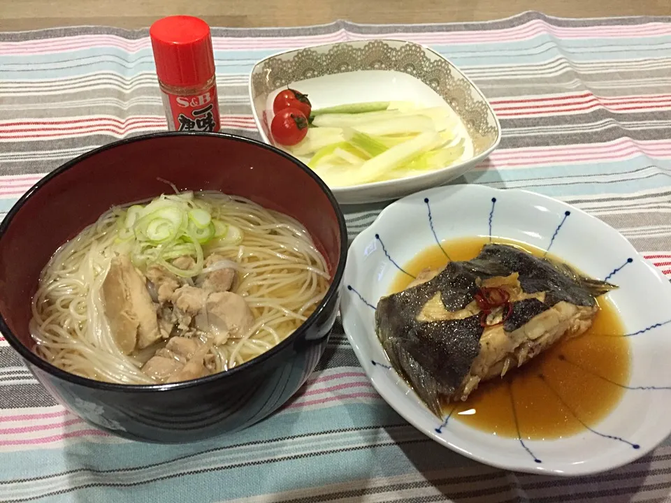 鶏ダシにゅうめん・黒頭カレイの煮付け・セロリスティック〜12／3晩御飯|まーままさん