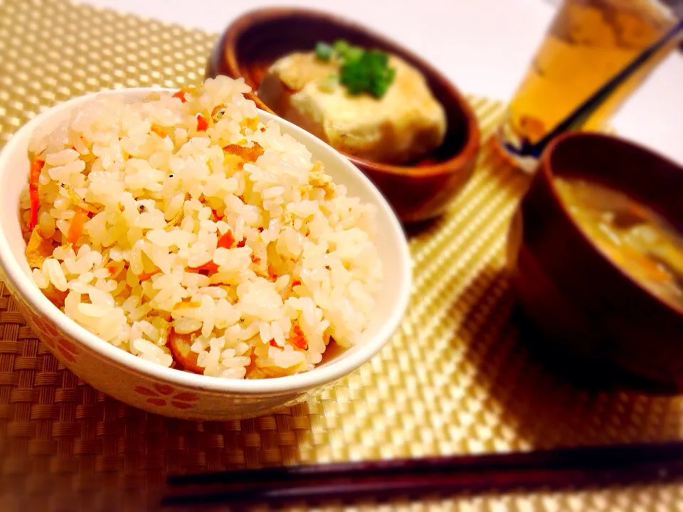 ✨いしくん。さんの料理✨
これは、超簡単🎶
簡単炊き込みご飯😋|ほわーんさん