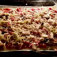 it's FriYaaaay! #homemade #Pizza|Tessy Van Den Brulleさん