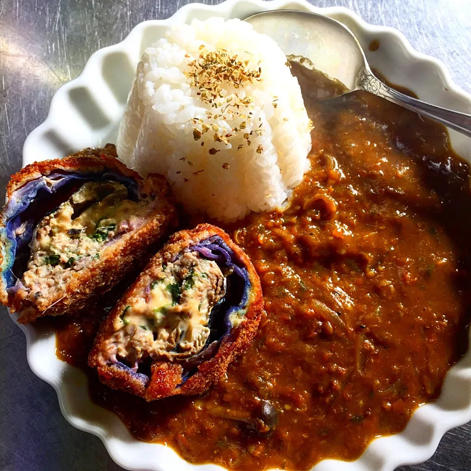 今日のお昼ごはん🎵
イワシのミルフィーユカツカレー（≧∇≦）|Yukako Nishimuraさん