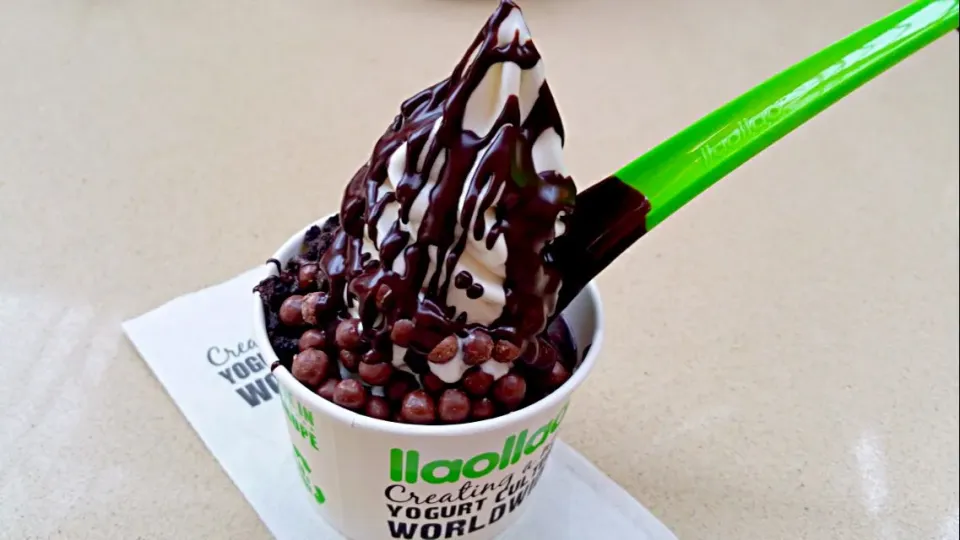 llaollao choc yoghurt😋😋😋😍|🌷lynnlicious🌷さん