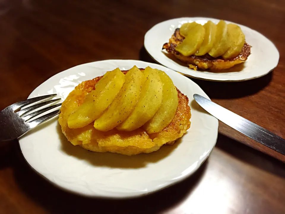 賞味期限今日までのパンとわけありりんご
りんごのパンケーキ|かよさん