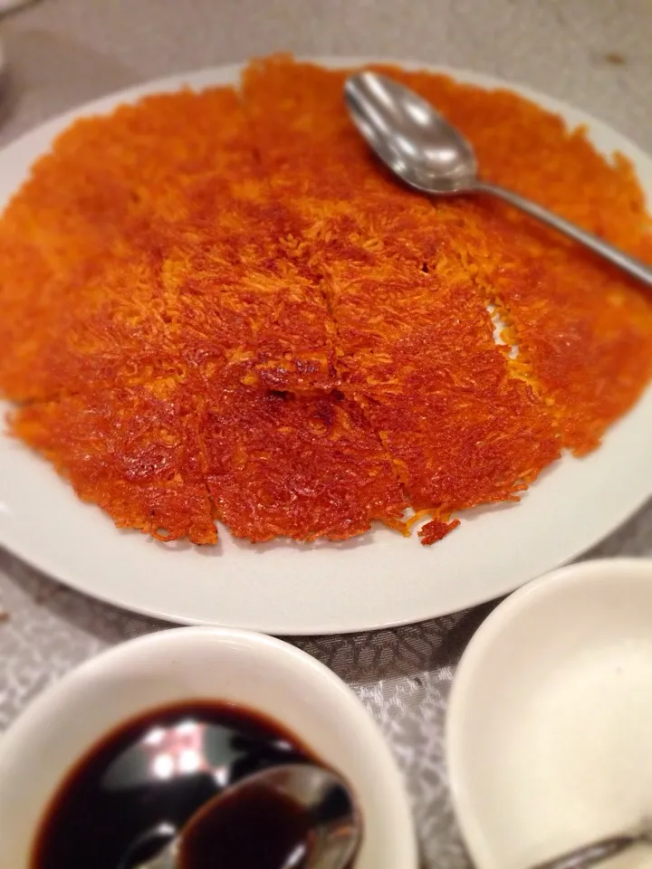 Crispy noodle with vinegar and sugar|karen limさん