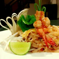 Snapdishの料理写真:Pad Thai|kanokpornさん