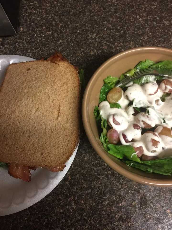 Lunch- BLT (-the T) salad w/grapes & southern style potato salad|Richard Thompsonさん