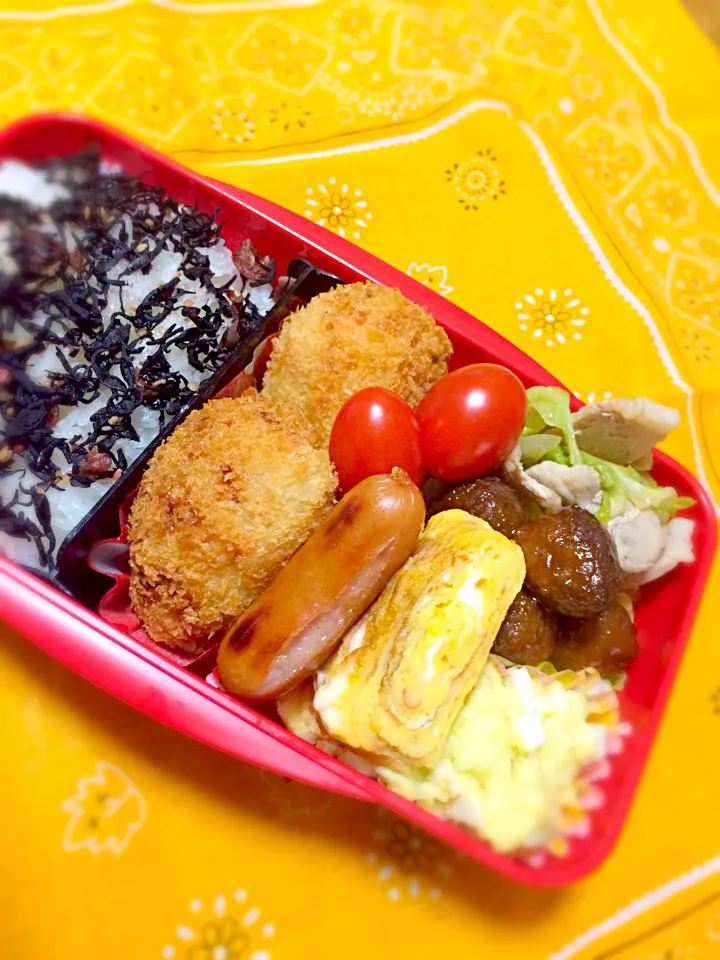 カニクリームコロッケ弁当♡彼氏用４９|miiさん