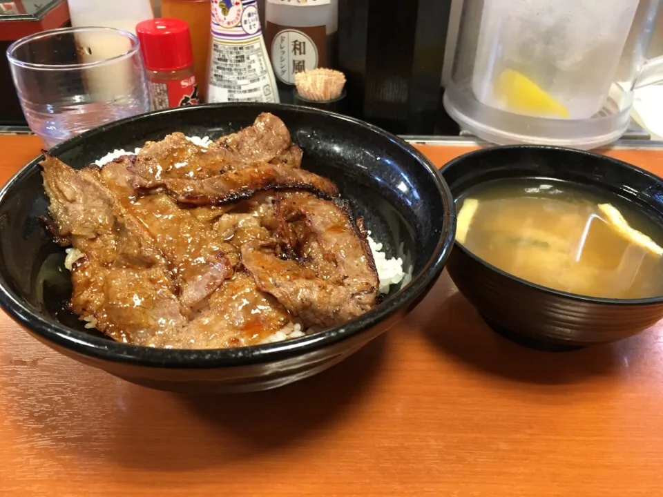 焼牛丼|PegaOさん