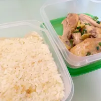 Snapdishの料理写真:Rice Chicken Hainam|Fiully Santiniさん