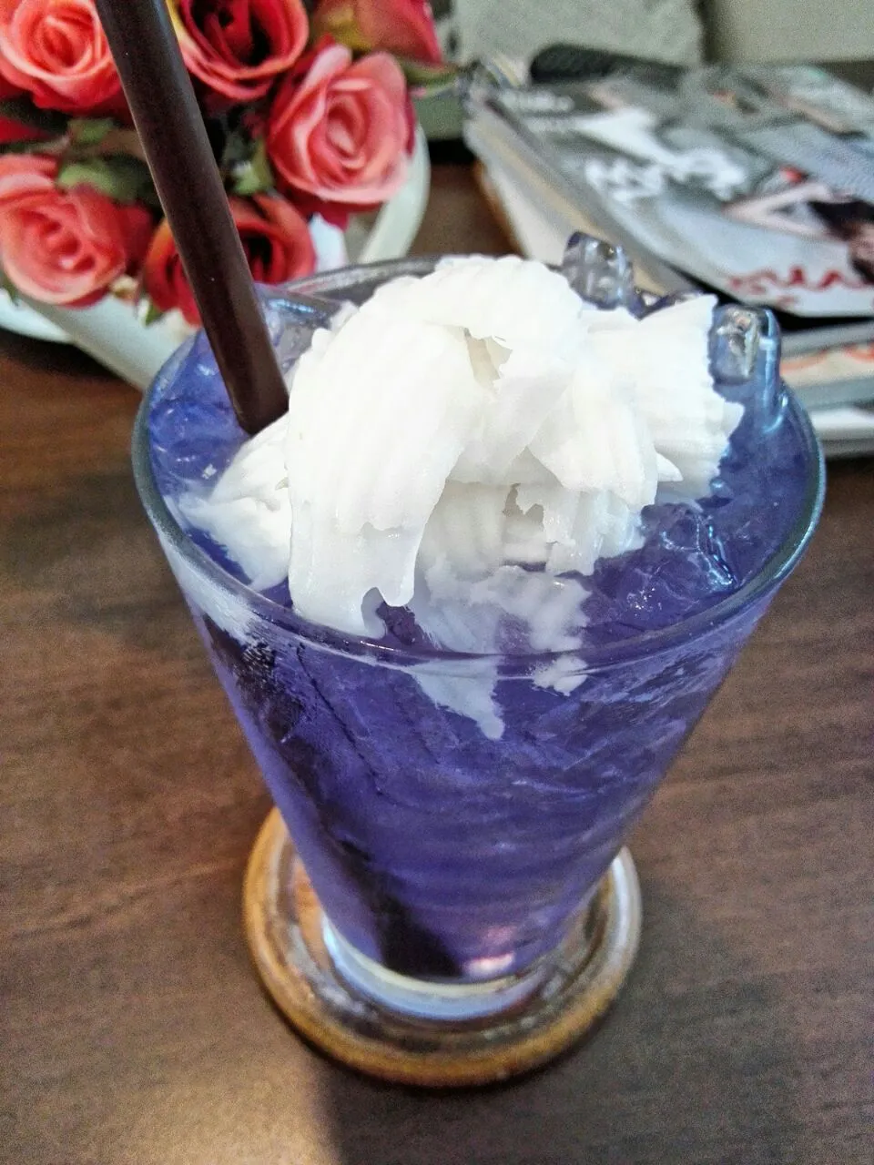 Coconut juice with Butterfly Pea [Thai Flower]|Nor Aorさん