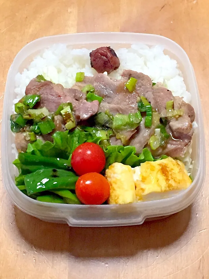 ネギ塩ダレ豚丼弁当(*^^*)|sachiさん