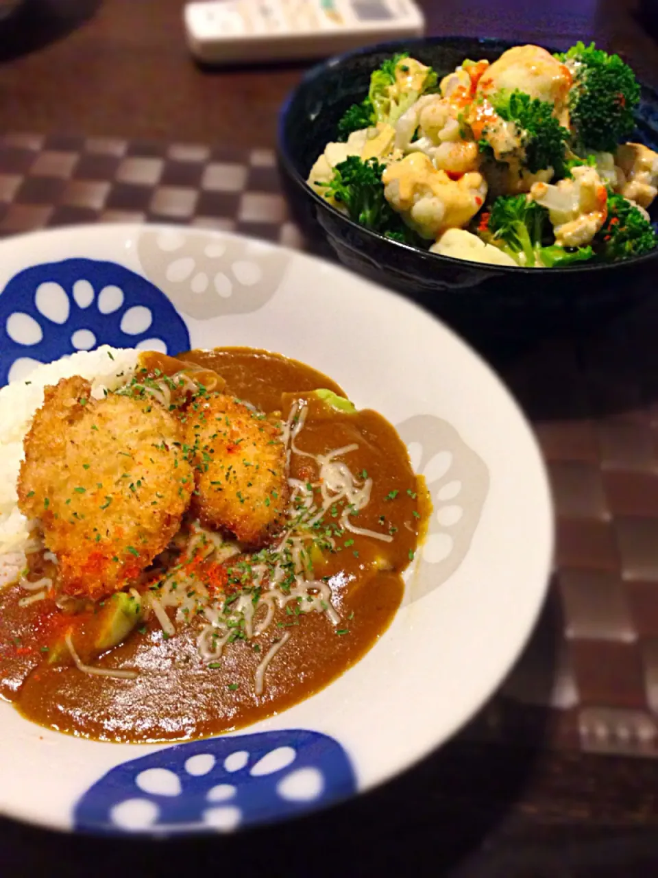 野菜ペーストカレー
アボカド&チキンカツ&チーズトッピング
カリフラワーとブロッコリーの温サラダ|miiiーna"さん