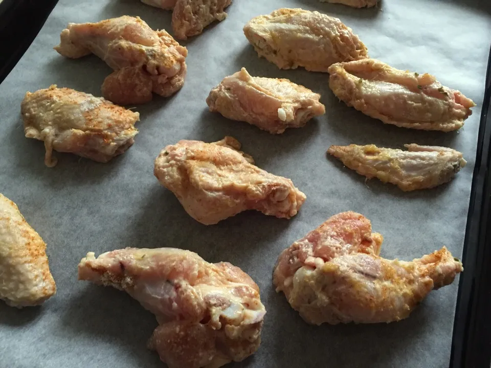 Snapdishの料理写真:Alette di #pollo con farina e spezie, insaporite per 2 ore, in forno!

#cucina #ricette|matteo pisanoさん