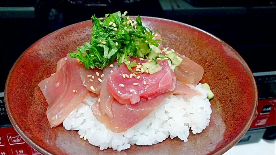 マグロの胡麻風味で漬け丼|やよさん