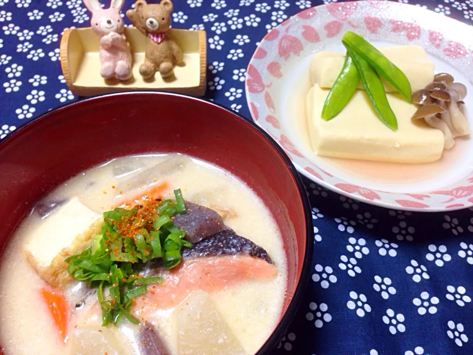 和食でほっこり😌💕
粕汁と高野豆腐|きゃずさん