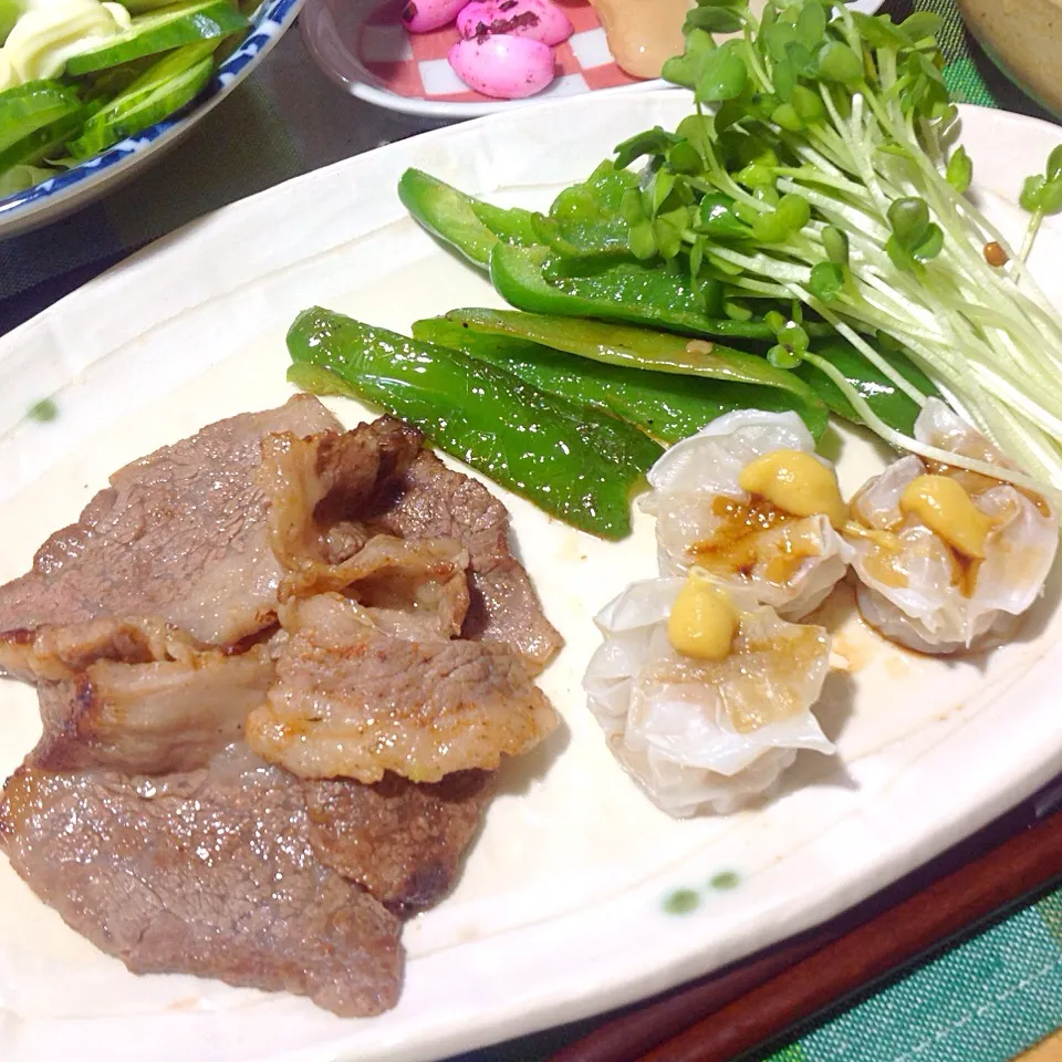 牛焼き肉とシュウマイ|shozuuさん