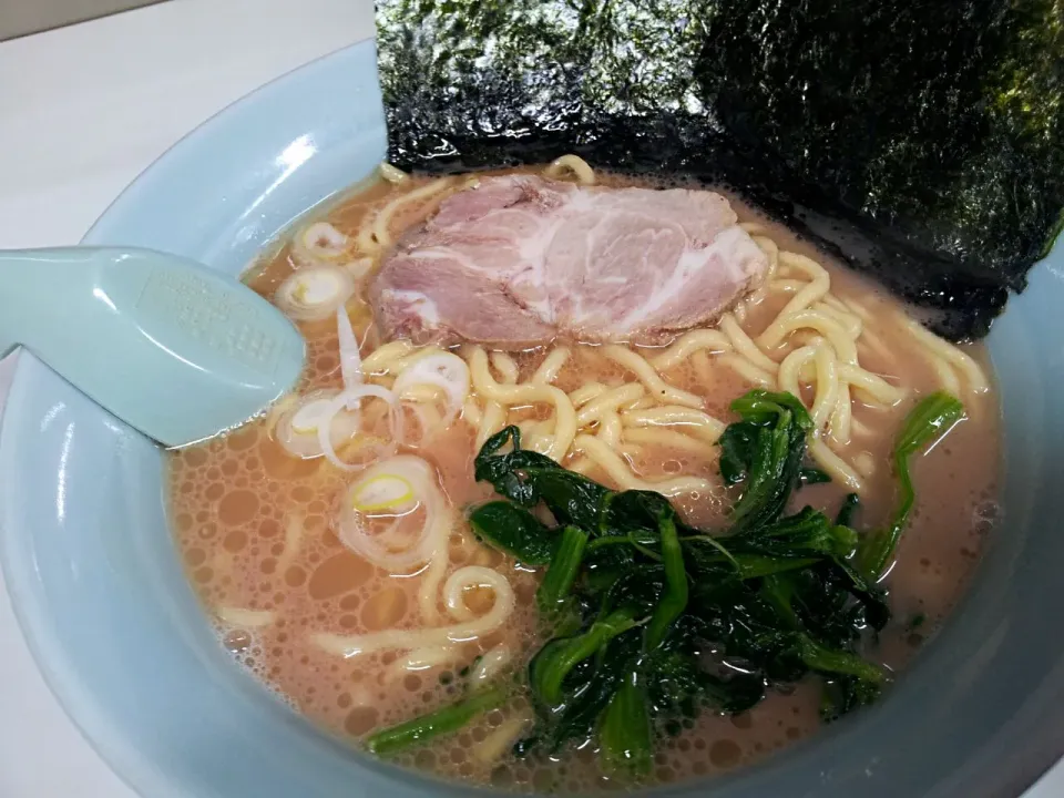 Snapdishの料理写真:ラーメン屋けんのラーメン☆|けんさん