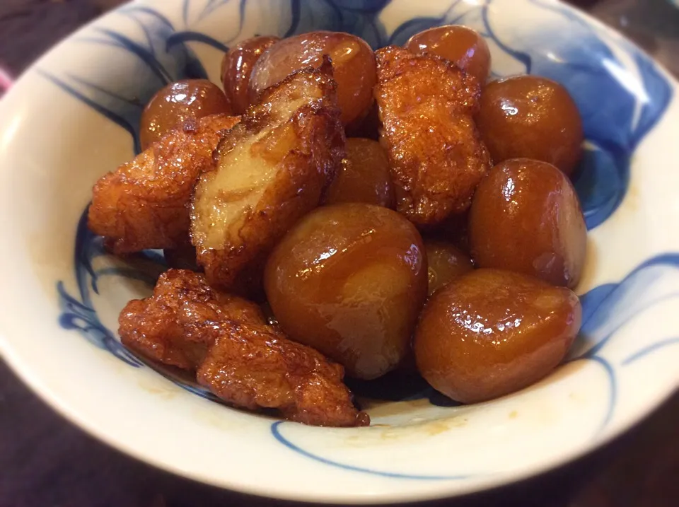 玉こんにゃくと薩摩揚げの煮物😋|アライさんさん