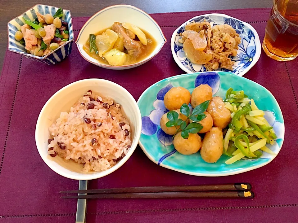 Snapdishの料理写真:里芋煮っころがし   赤飯|NAKATAさん