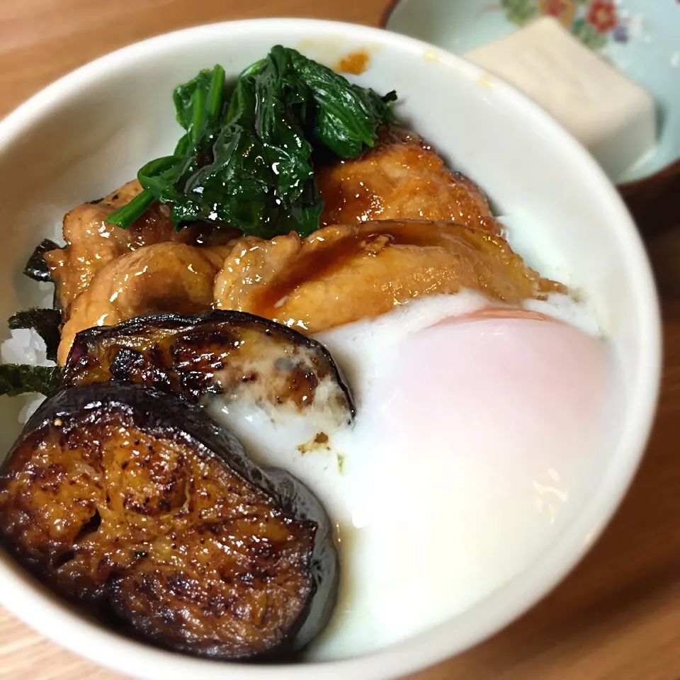 しょうが焼きで欲張り丼|ももさん