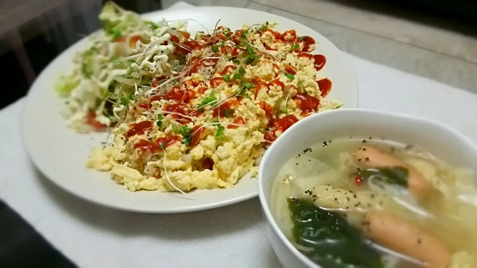 大根かさまし炊き込みご飯の
豆腐&ﾏﾖでﾌﾜﾌﾜ卵のｵﾑﾗｲｽ～
の晩ごはん✨|kaz(*･ω･)さん