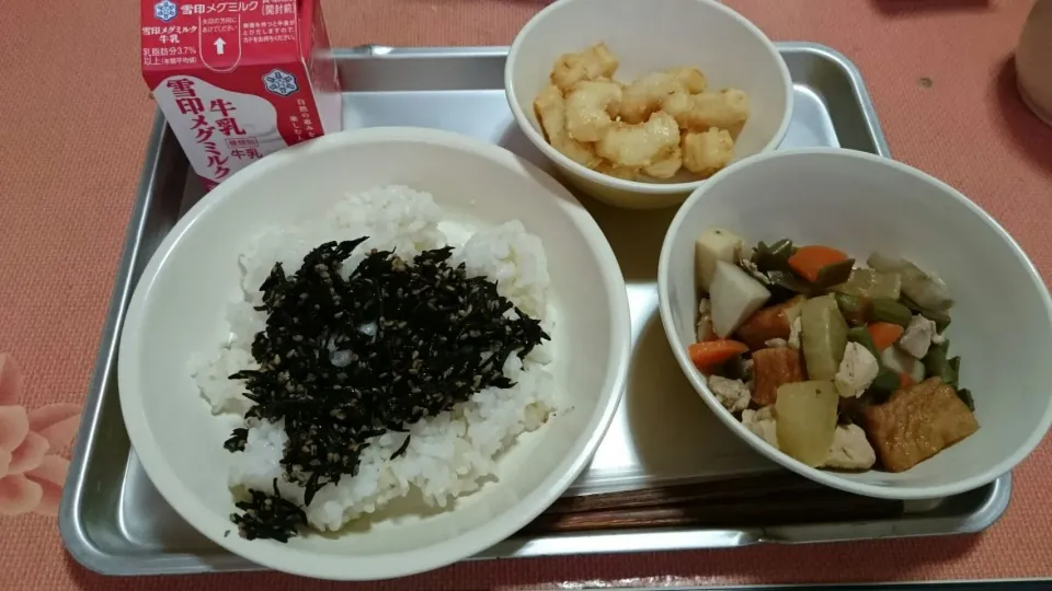 Snapdishの料理写真:今日の給食(12/8)|えっちゃんさん