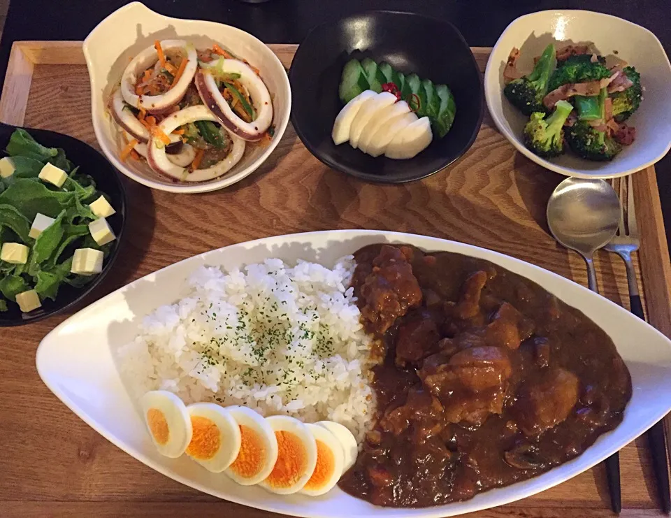 ⭕️チキンカレー
⭕️アイスプラントのシーザーサラダ
⭕️いかのマリネ
⭕️きゅうりとかぶの浅漬け
⭕️ブロッコリーとベーコンの温サラダ|ayumiさん