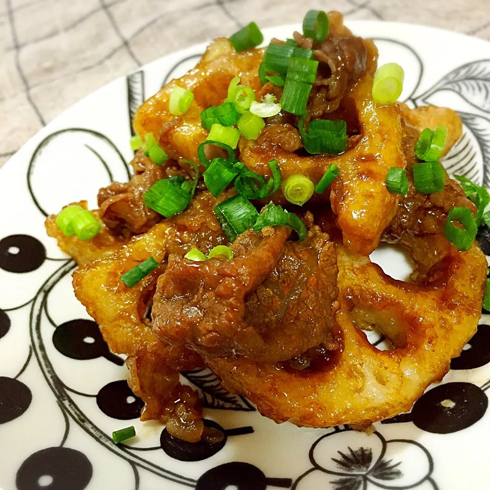 揚げ焼きレンコンと牛肉のピリ甘辛炒め|アッツさん