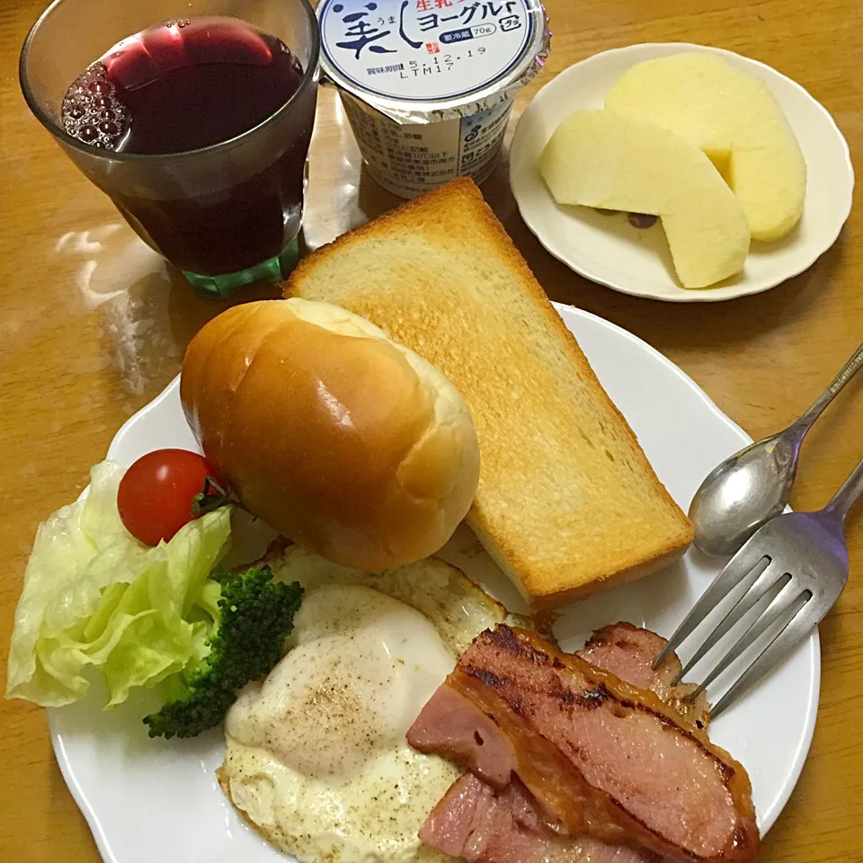 Snapdishの料理写真:朝食 151209|maixx ใหม่さん