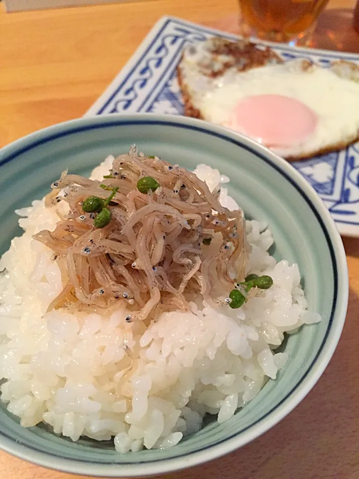 いただき物のちりめん山椒で朝ごはん|ヨーコさん