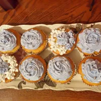 Royal Cupcakes #cupcakes|Lucina Pshegubjさん