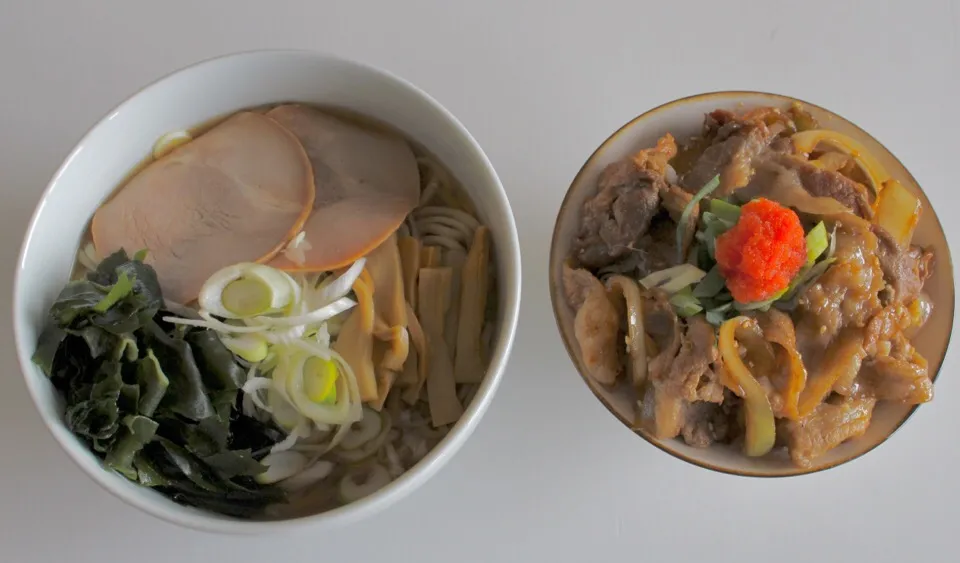 今日の昼ごはん→炭水化物ばかり😋😋|もも太郎さん