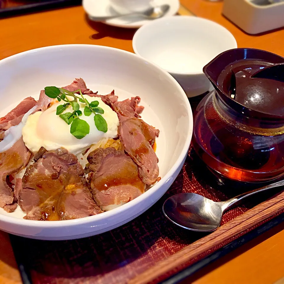 ローストビーフ丼|ヒロリンさん