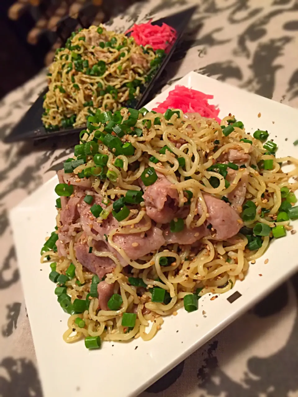 ねぎ焼きそば😆もう〜手抜き祭りじゃ〜〜(｡＞0＜｡)ﾋﾞｪｪﾝ💦💦（笑）|チョッパー＆ホヌさん