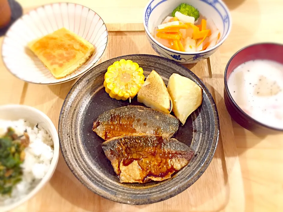 鯵の照り焼き🍀谷口屋のお揚げ🍀温野菜🍀カブのミルクスープ🍀もやしのナムル|mochaさん