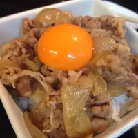 Snapdishの料理写真:最近マイブームの牛丼です。|Nobuyuki Ogataさん