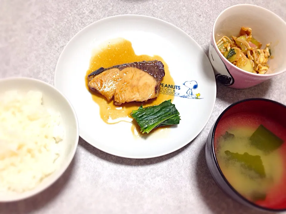 ぶりの照り焼き、青梗菜の適当炒め|いちごさん