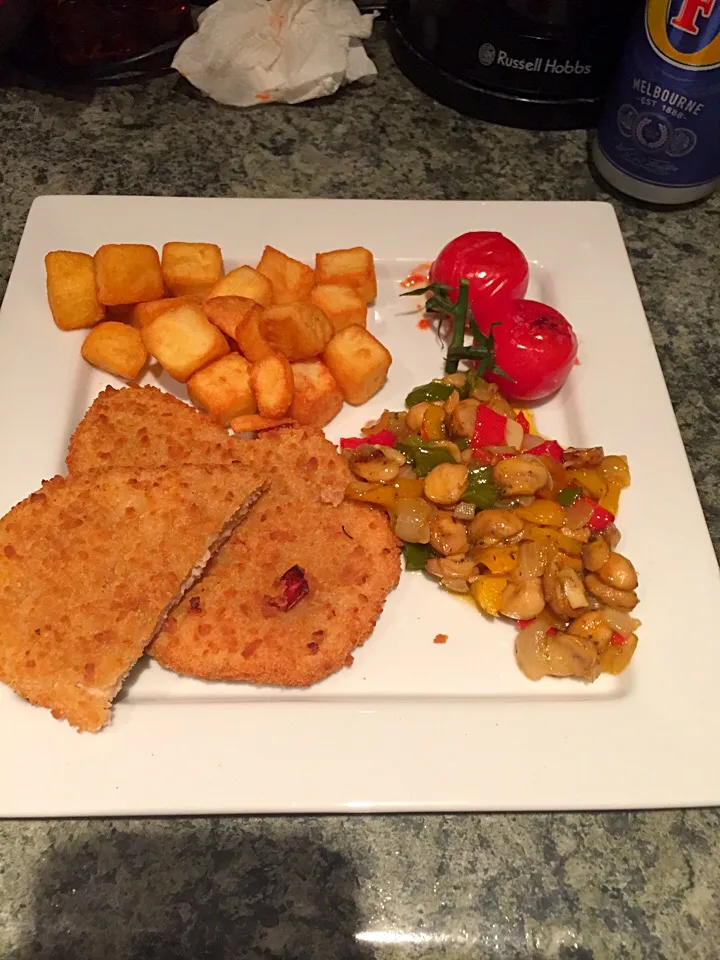 Snapdishの料理写真:Chicken escalopes with roasted veg with a potato cubes|Daniel Allchinさん