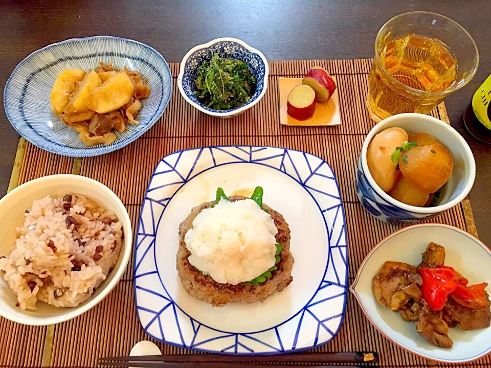 おろしバーグ   かぶの生姜焼き   ほうれん草の胡麻和え   サツマイモのレモン煮   大根と卵のこってり煮   パプリカと鶏肉のバルサミコ酢炒め|NAKATAさん