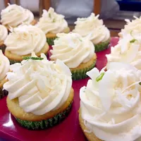 Key Lime cupcakes (vegan)|kristie ramosさん