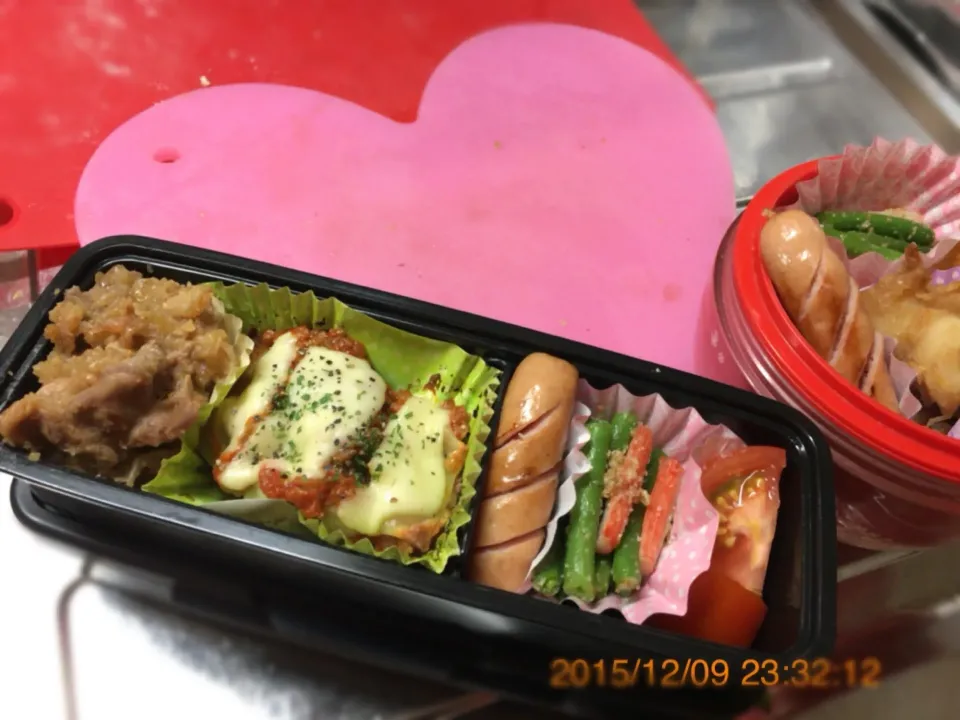 旦那さん弁当★ 
肉じゃが
いんげん白ゴマ和え
ミートソース残りでポテトグラタン|ぼんさん