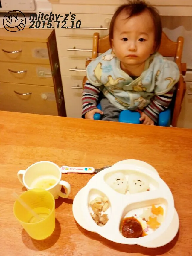 次男が1歳になりました⤴
初めてのお誕生日ディナー(*^_^*)|ミッチーZさん