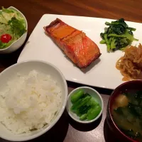 Snapdishの料理写真:紅鮭定食|Kyoko Yamazakiさん